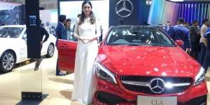 Wow! Honor SPG di Pameran GIIAS Seharga Motor Baru
