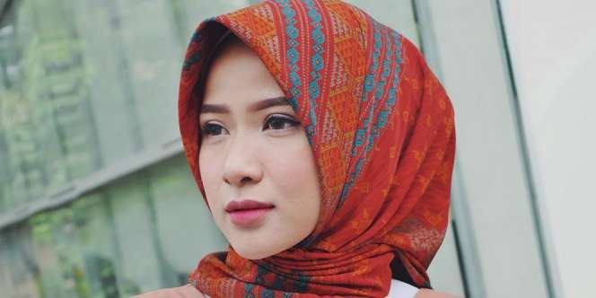 Hijab Tutorial Ala Ussiy Anggota Girlband Noura