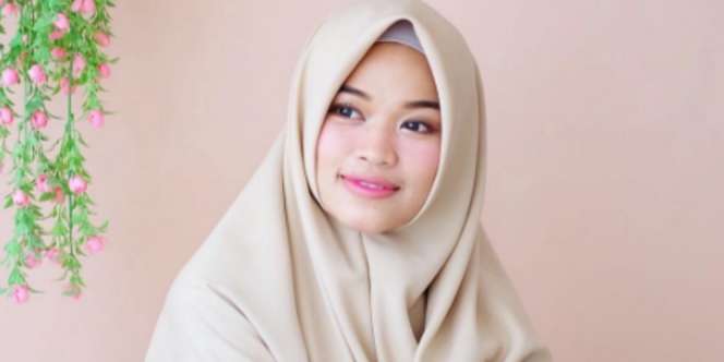 Gda: Hijab Cantik Ghaida Tsurayya Saat Hamil