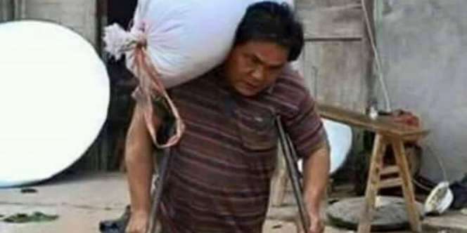 Cerita di Balik Kuli Panggul Tak Berkaki Itu Ternyata...
