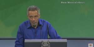 Detik-detik Perdana Menteri Singapura Ambruk Saat Pidato