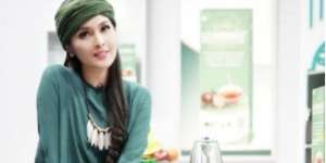 Jelang Pernikahan, Sandra Dewi Jaga Bentuk Tubuh