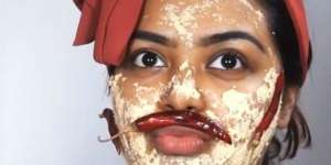 Nyata! Wanita Ini Pakai Masker Cabai di Wajah, Hasilnya....