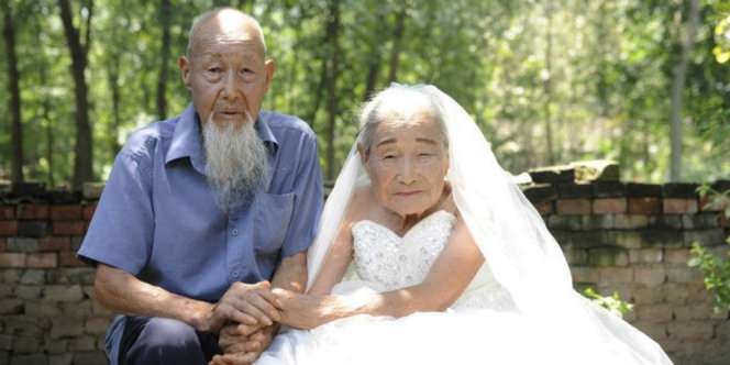 Romantis, Kakek-Nenek 103 Tahun Ulang Pernikahan 80 Tahun Lalu