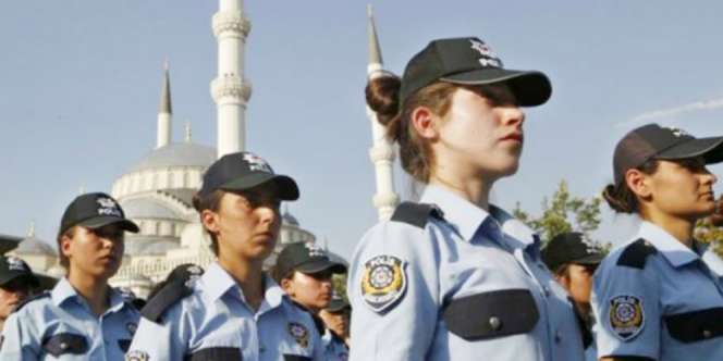 Pemerintah Erdogan Izinkan Polwan Berhijab