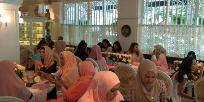 Jadi Official Makeup JFW, Wardah Gelar Temu Blogger