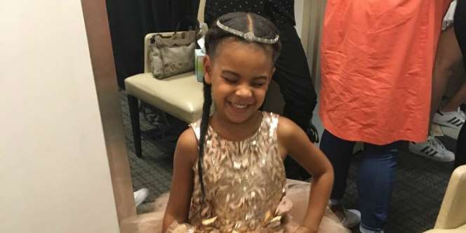 Putri Beyonce Pakai Gaun Buatan Desainer Indonesia