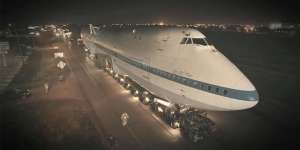 Foto Pesawat Raksasa Boeing 747 Diubah Jadi Mobil