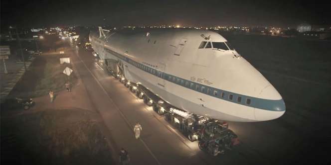 Foto Pesawat Raksasa Boeing 747 Diubah Jadi Mobil