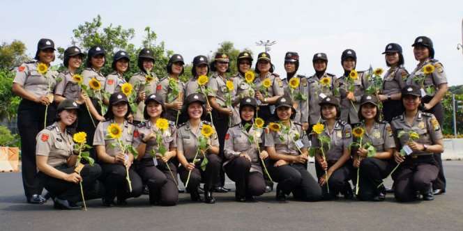 Ini Kado Ultah ke-68 Polwan