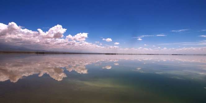 Dijuluki Cermin Langit, Ternyata Danau Ini...