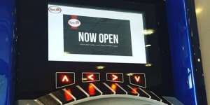 Lapar dan Malas Antre, Datang Saja ke ATM Pizza Ini