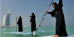 Keren! Dubai Luncurkan Robot Penjaga Pantai Berkekuatan Super