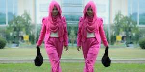 #HOTD: Raden Siska, Penghobi Busana Hijab Warna Senada