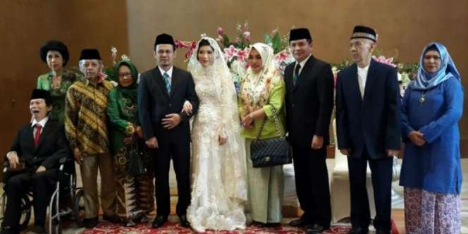 Heboh Foto Nikah Mahfudz Siddiq PKS dan Agatha Lily