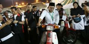 Malam Pertama di Mina, Menag Jajal 'Astuti'