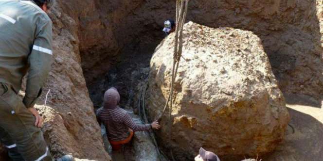 Meteorit Terbesar Ditemukan, Astaga Bentuknya...
