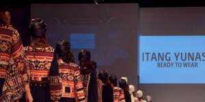 Itang Yunasz Sukses Bawa 'Jawa-Sumatera' ke Rusia