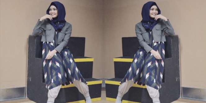 Rina Nose: Referensi Busana Hijab Sang Presenter 