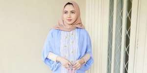 Cara Tepat Padukan Ragam Warna Busana