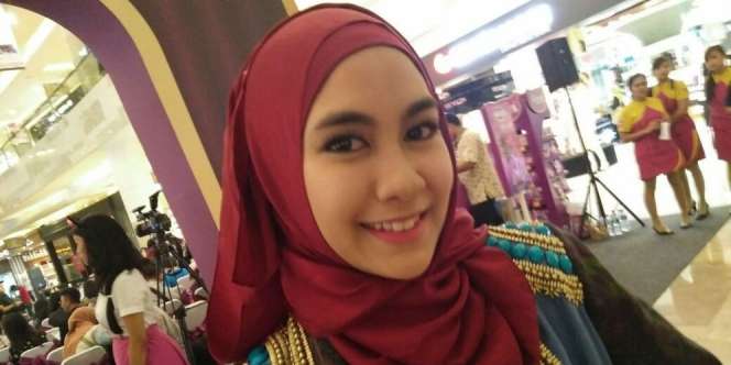 Berhijab, Anisa Rahma Makin Tampil Percaya Diri