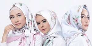 Dream Choice: Tampil Memikat dengan Jilbab Segiempat