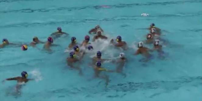 Video Detik-detik Tawuran di Arena Polo Air PON 2016