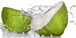 Manfaat Mengejutkan Air Kelapa untuk Kecantikan