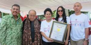 6100 Orang Periksa Darah Gratis, MURI Beri Penghargaan