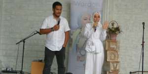 Begini Proses Ta'aruf Dewi Sandra dengan Suami