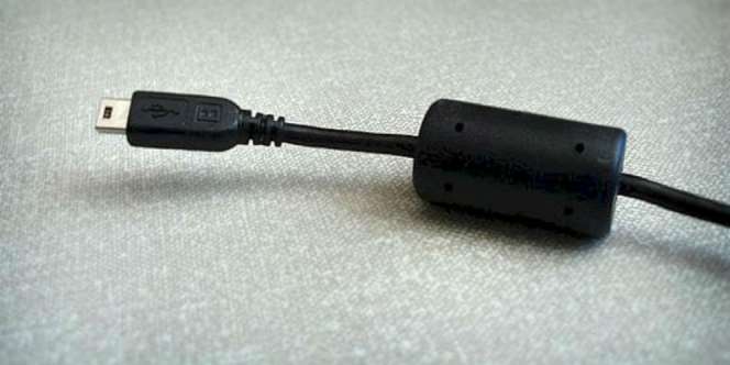 Ternyata, Ini Fungsi Silinder Kecil Pada Kabel