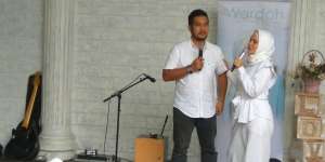 Dewi Sandra dan Suami Saling Ungkap Rahasia Masa Lalu