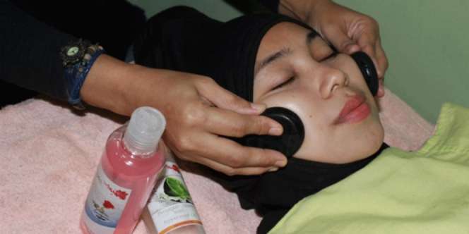 Kiat Hilangkan Flek Hitam di Wajah