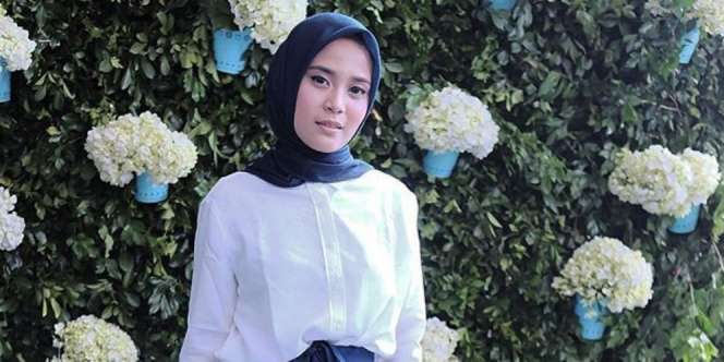 Hijabers, Kamu Ingin Terlihat Jenjang? Pakai Rok Ini