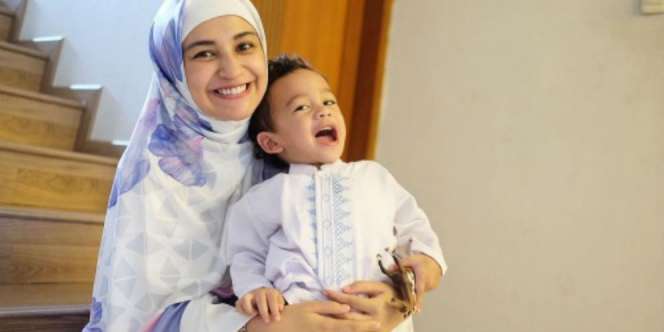 Shireen Sungkar Gemas Lihat Anaknya Mengaji