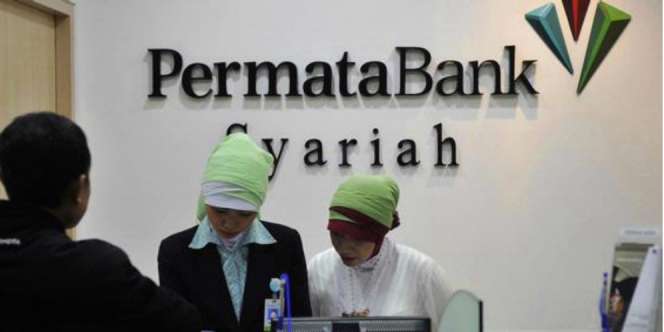 OJK Dorong Aset Perbankan Syariah 10 Persen dari Induk