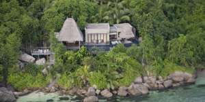 Kakak-Beradik Cantik Tewas Misterius di Kamar Villa Mewah