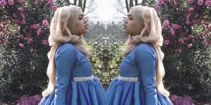 Saima Chowdhurry: Inspirasi Gaya Hijab bak Cinderella