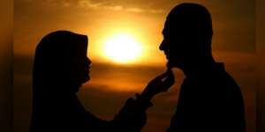 Amalan Istri yang Wajahnya Bercahaya Ketika Tidur