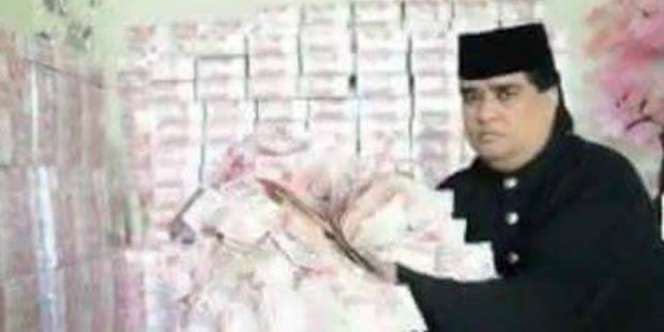 Uang Rp1 Triliun Milik Dimas Kanjeng Dibawa Kabur Santrinya