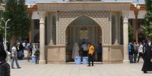 Masjid ini dari Luar Terlihat Biasa, Ternyata di Dalamnya...