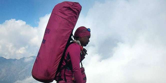 Mengenal Komunitas 'Pendaki Pink' yang Menghebohkan Dunia Maya