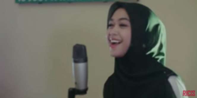 Tunjukan Suara Merdu, Ria Ricis Diminta Jadi Penyanyi