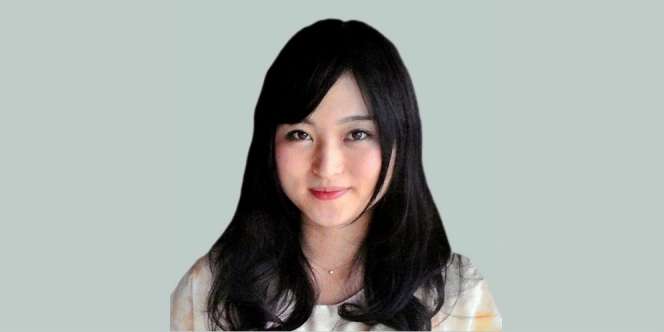 Karyawan Cantik Ini Sering Lembur Kerja, Lihat yang Terjadi...