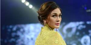 Wanita Masa Kini Versi Luna Maya