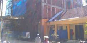 Proyek Bangunan RS Roboh, Keluarga Pasien Jadi Korban