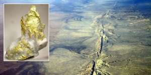 Sumber Emas di Bumi Terkuak, Ternyata...