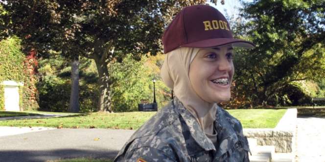 Hijaber Cantik Jadi Mahasiswi Sekolah Militer Pertama AS