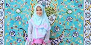 Cantiknya Gaya Berbusana Putri Aa Gym Saat Berlibur