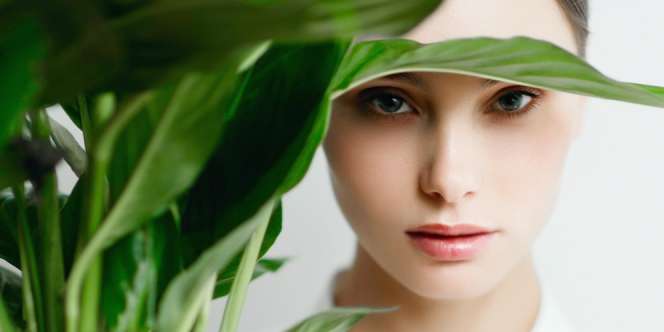 Bisa Nggak Ya Tampil Cantik dengan Makeup Minimalis?